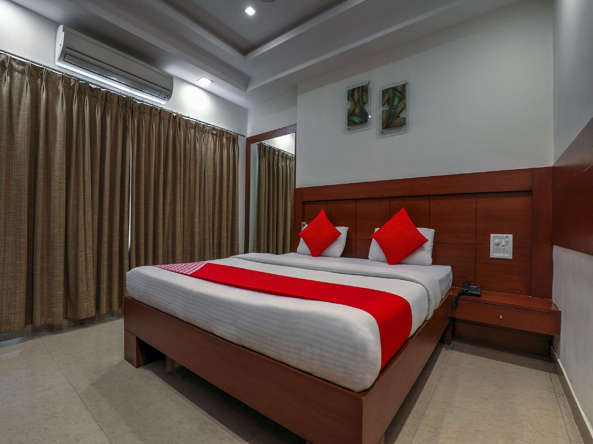 Treebo Trend Hotel Jp Plaza Nampally Hyderabad Exterior foto